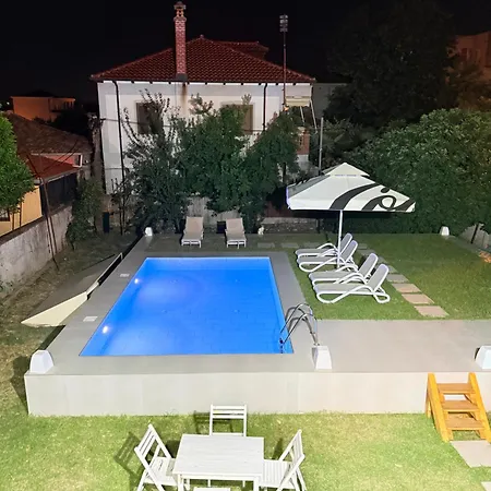 La Piscina Hébergement de vacances *