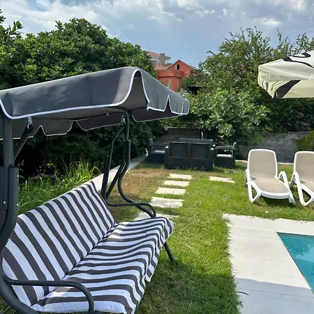 La Piscina Prázdninový dům *